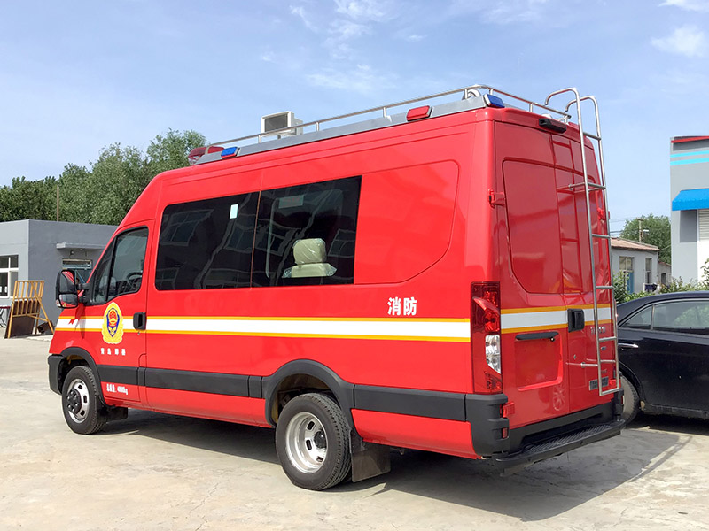 歐勝國(guó)六指揮車 多功能通訊指揮車在消防應(yīng)急與保障中的關(guān)鍵作用